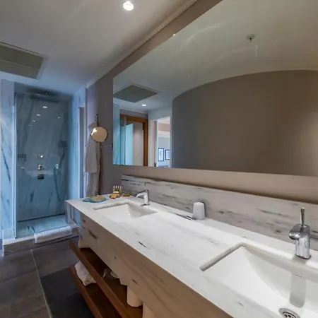 La Local Suites&Spa 4*